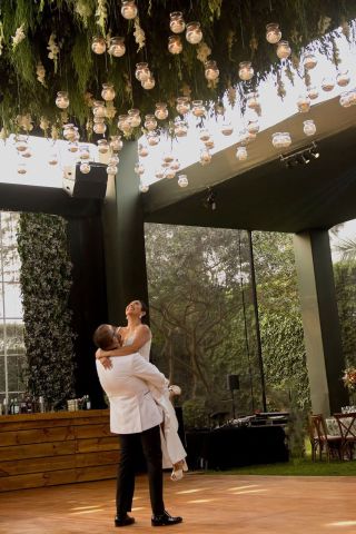 bride and groom portrait
